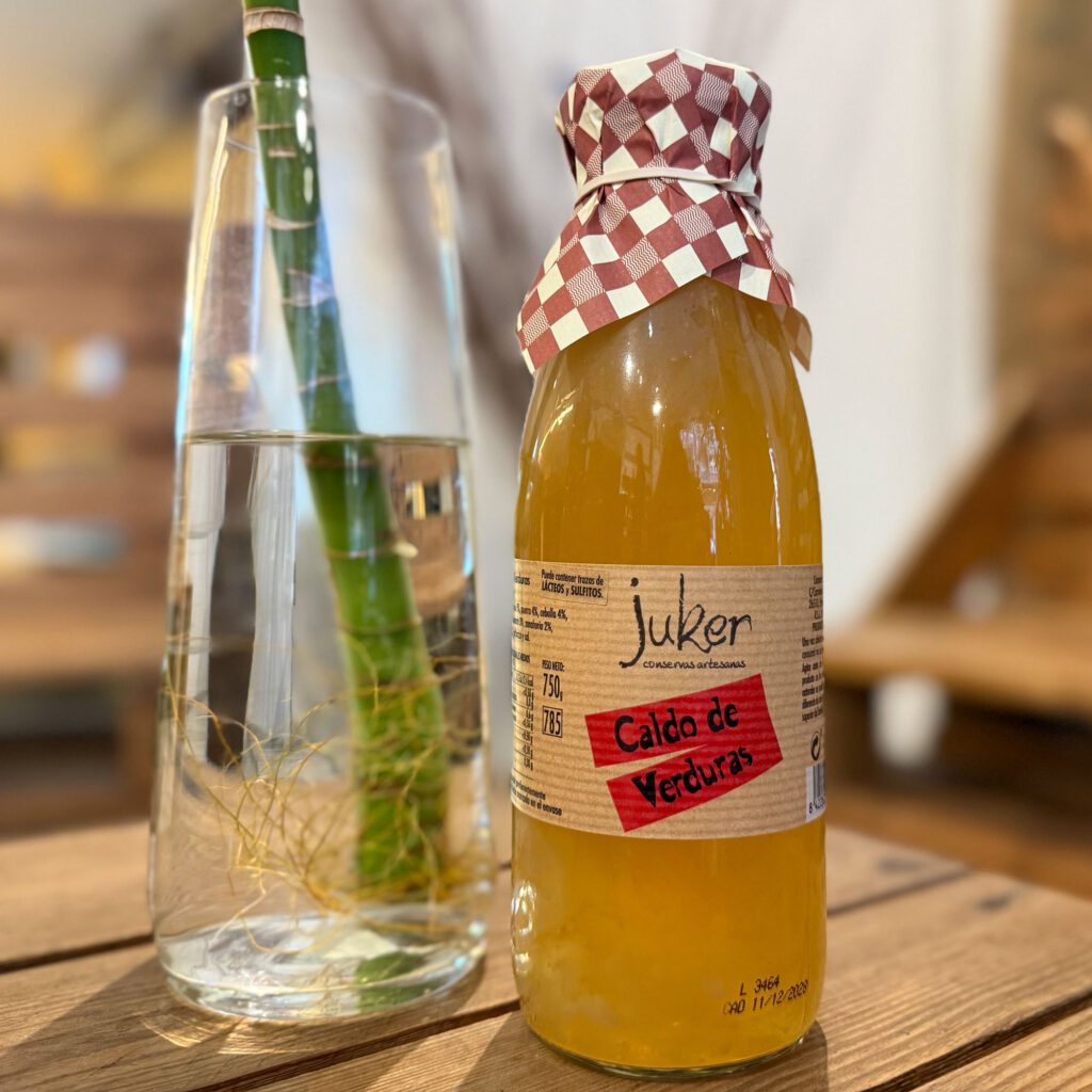 Juker, caldo de verduras. Despensa del Ebro.